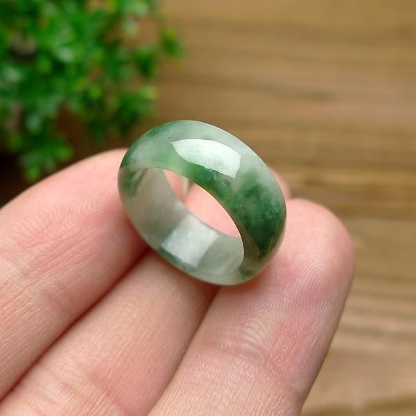 Rings - Bague de diversification verte, pierres précieuses