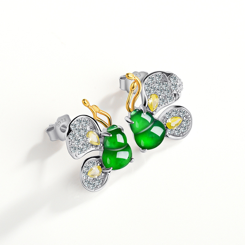 Earrings - Boucles d'oreilles papillon en jadéite birmane