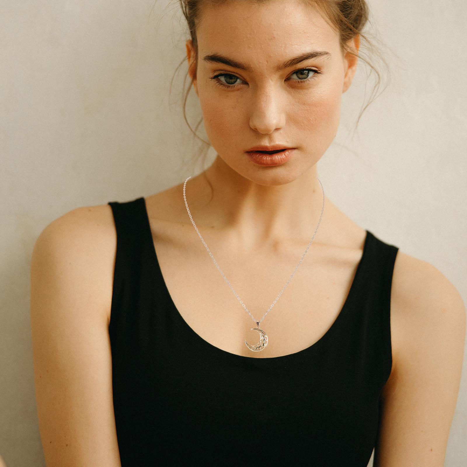 1 paire de colliers soleil et  - Magnetic Couple Matching Necklaces avis et prix