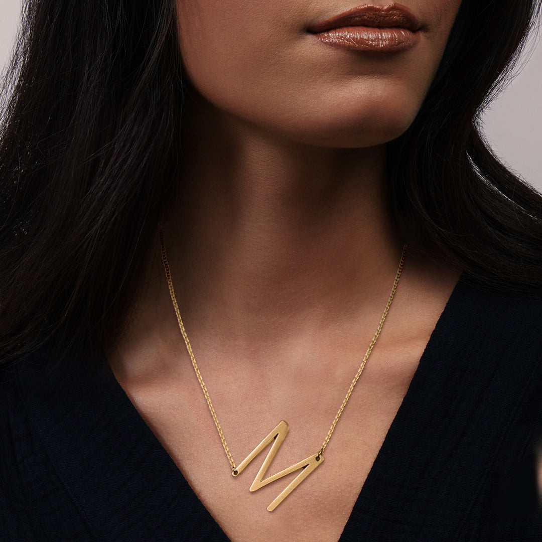 Collier Initial de Déclaration - Initial Letter Necklace 18K Gold avis et prix