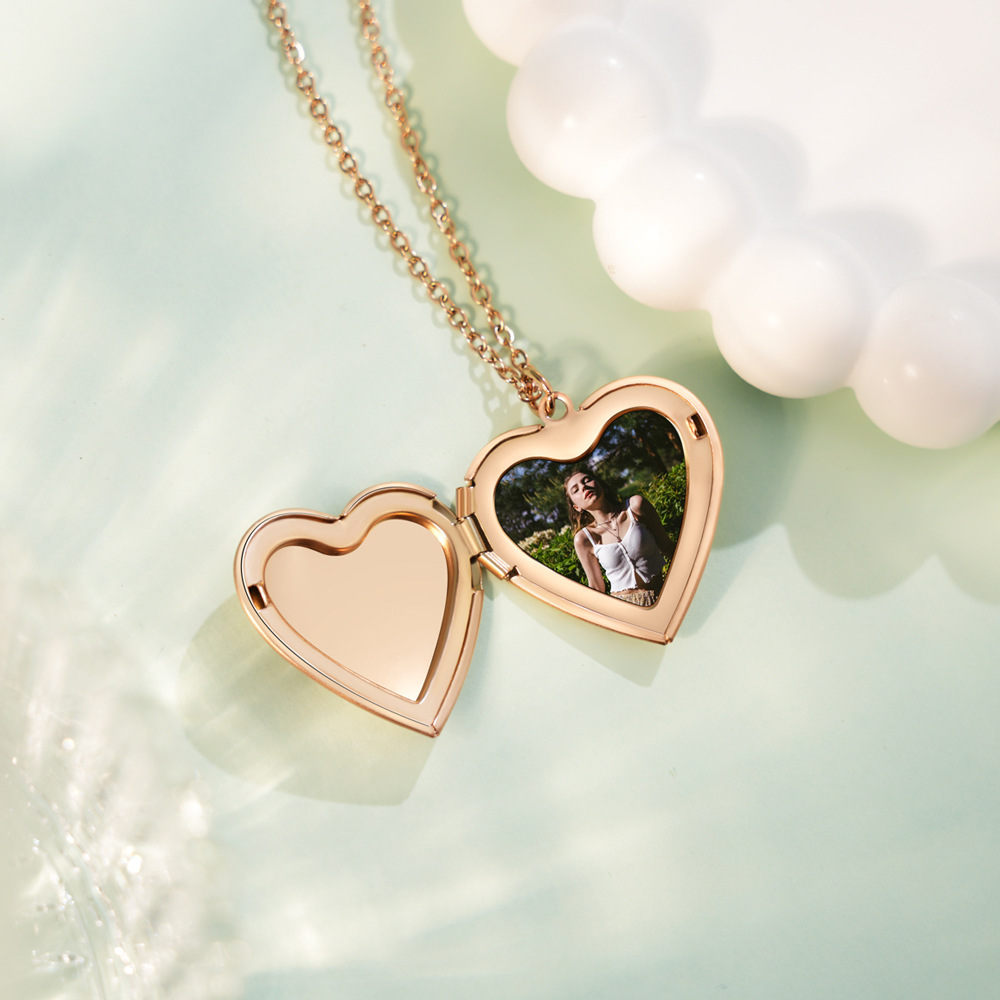 Collier avec pendentif en form - Heart Locket Necklace Photo avis et prix
