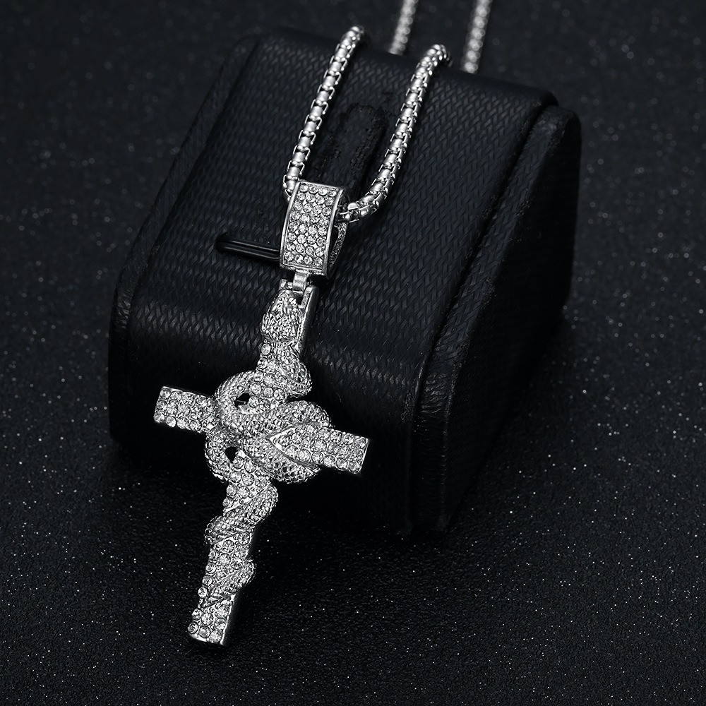Colliers avec pendentif en for - Cross Pendant Necklace Gold avis et prix