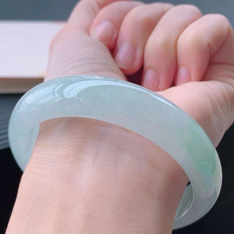 Bracelet en jadéite translucid - Bracelets avis et prix