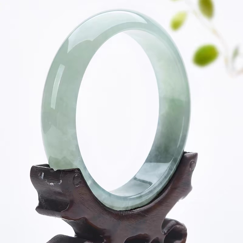 Bracelet en jade ancien de Bir - Bracelets avis et prix