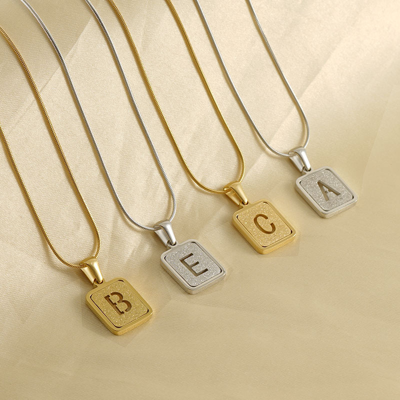 3 pièces/sac chaînes de haute  - Initial Letter Necklace 18K Gold avis et prix