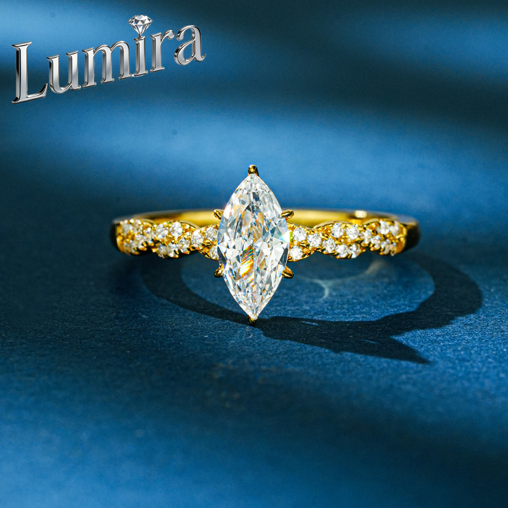 Bague Lumira en or 18 carats a - Moissanite Engagement Ring 1 Carat avis et prix